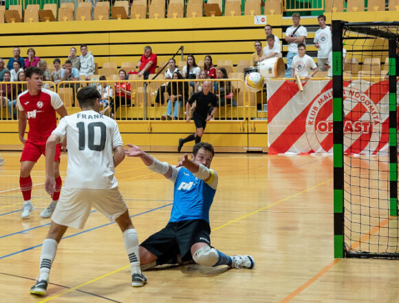 ČLANI SEZONO ZAČELI Z ZMAGO NAD SILIKOM